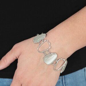Paparazzi Jewelry Accessories - Yacht Club Couture - White Bracelet - Vintage